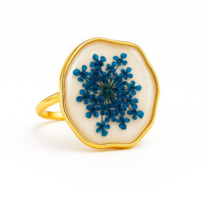 "Flor silvestre azul"